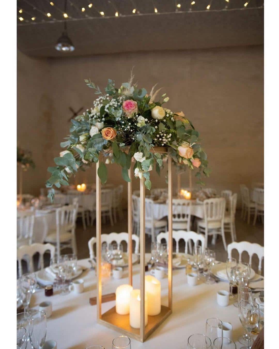 Centre de table cascade sur structure