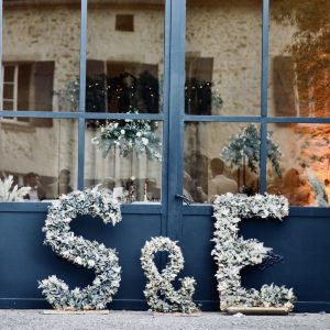 Lettres en fleurs séchées